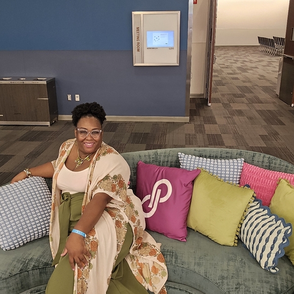 POSHFEST SPEAKER*MENTOR*BOSS - Picture 14 of 15